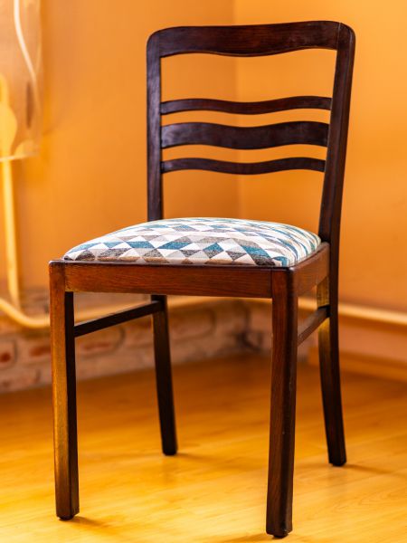 Zrenovovaná židle