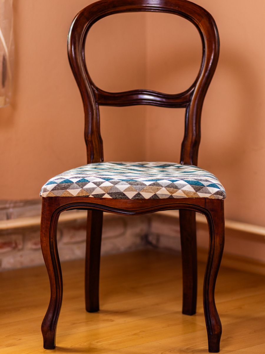 Zrestaurovaná židlička - po renovaci